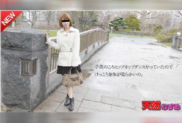 10musume 071915_01 天然むすめ 071915_01 アクロバティックなSEX! こんな格好でしたことナイの 佐々木愛美